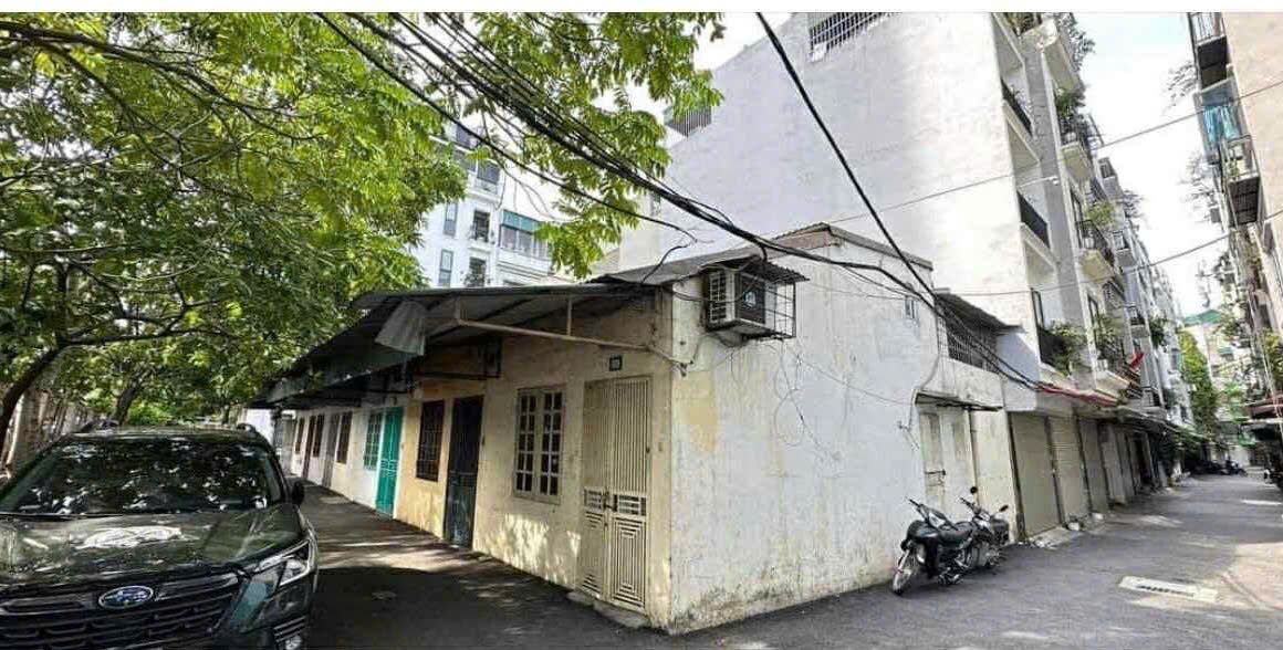 Cho thuê nhà ngõ ô tô Phố Hoàng văn Thái, 50m2 x 1.5 tầng, 2 ngủ + 1 gác xép 8 triệu - Ảnh 2